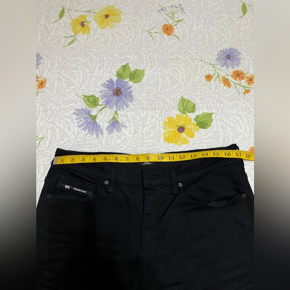 (H) Benjamin Black Men's Black Denim Shorts - Picture 7 of 12